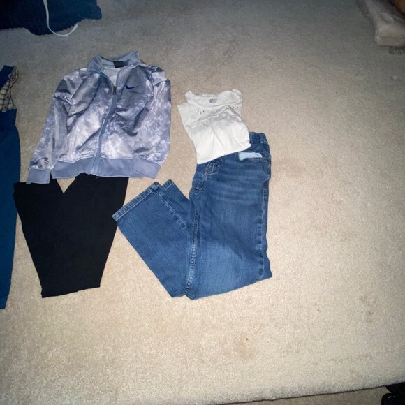 Girls Size 7/8 Clothing  Nike Jacket (all other items are FREE with this sale) - Picture 6 of 7